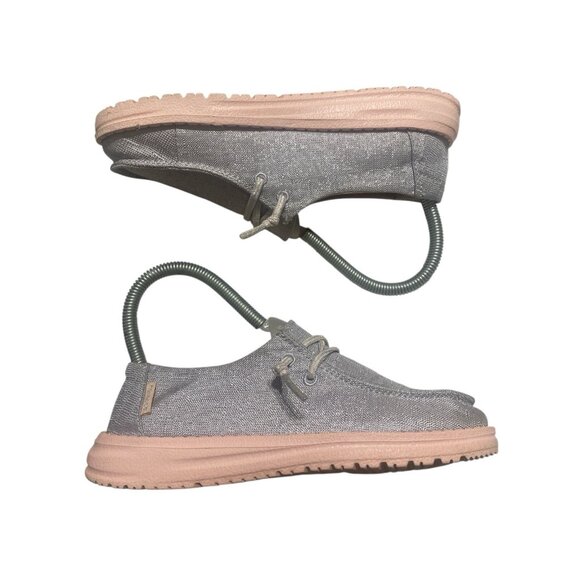Hey Dude Wendy Youth Size 2 Sparkling Silver Peach Moc Toe Sneaker Slip On - Picture 5 of 10